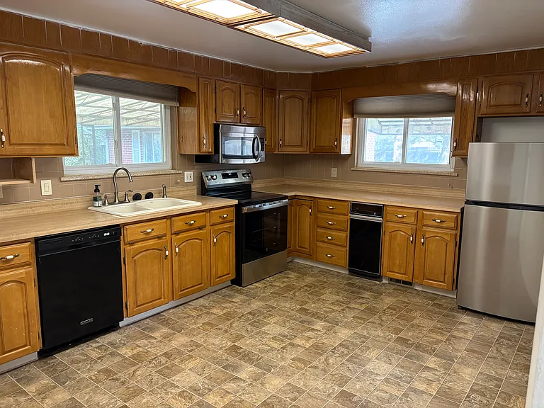 1293 S Marshall Ct — Photo 4