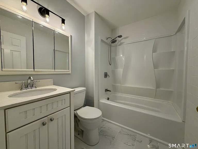 154 E Main St #A — Photo 9