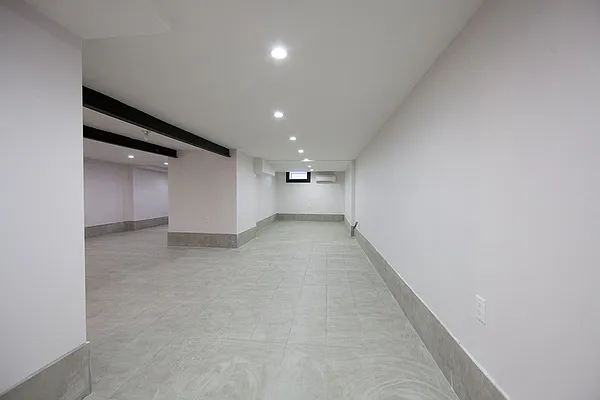 Rented by Brooklyn Group | media 70