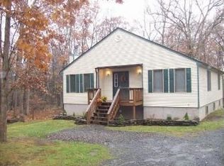 110 Indian Trail Rd, Milford, PA 18337