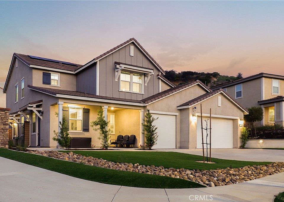 1st image of 1905 Pienza Cir