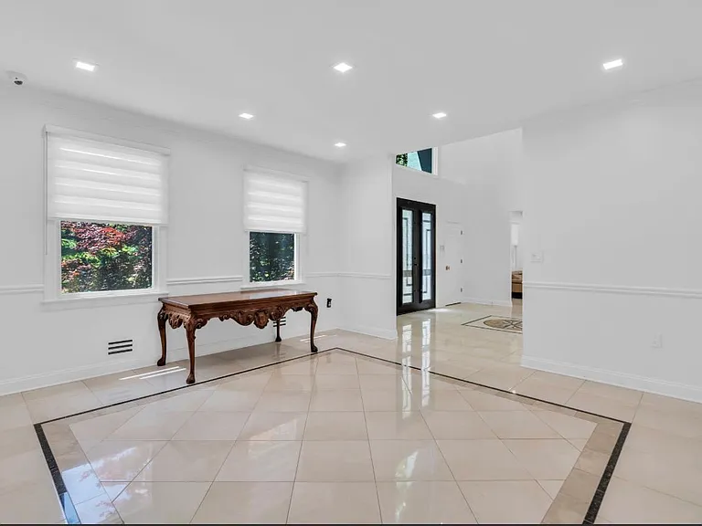 39 Arnold Blvd — Photo 3