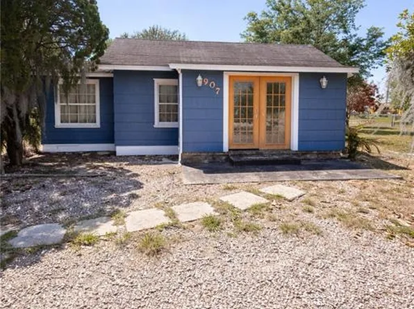 907 Gwendolynn St, Avon Park, FL 33825