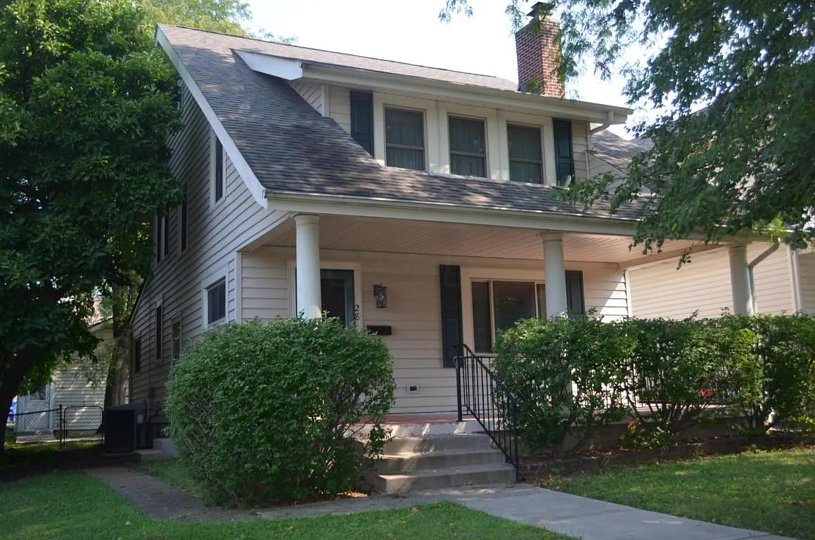 28 E Como Ave photo 1