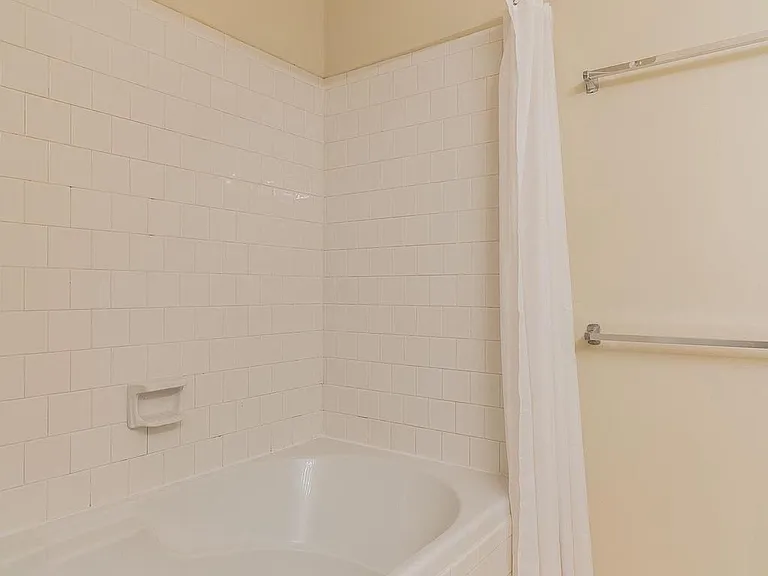21773 Baldwin Sq — Photo 22