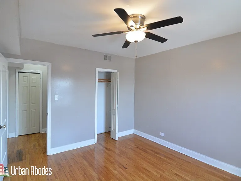 3241 N Damen Ave #3 — Photo 9