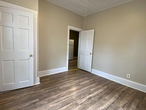 4th image of 16 Blaine Ave #1L