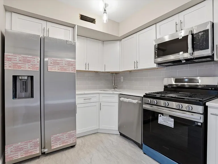7750 Rockwell Ave — Photo 4