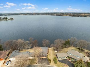 2680 S Shore Dr, Prior Lake, MN 55372