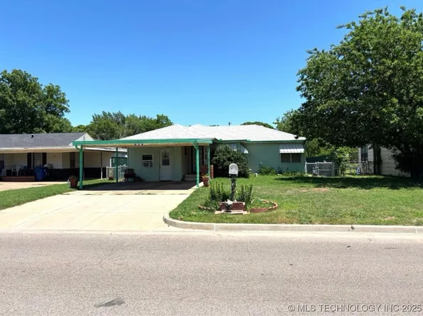 204 N D St, Duncan, OK 73533