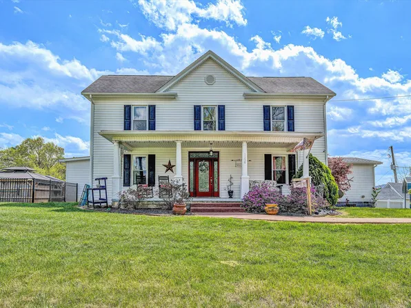 1150 Drewrys Hill Rd, Vinton, VA 24179