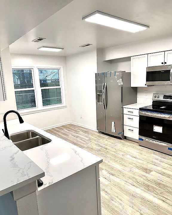 1st image of 1937 Weybridge Cir