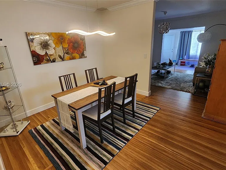 831 Plover Ave — Photo 10