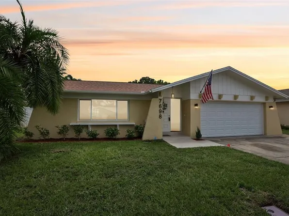 7698 Cardiff Ct N, St Petersburg, FL 33709