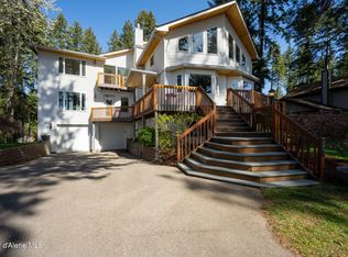 2851 W Lutherhaven Rd, Coeur D Alene, ID 83814