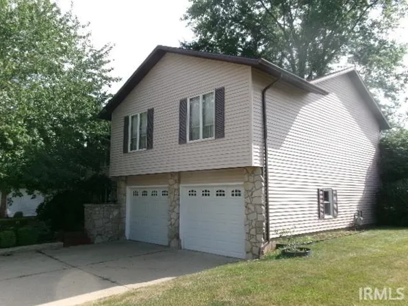 307 Sherwood Dr, Covington, IN 47932