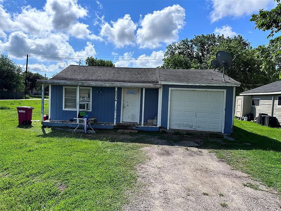 2234 Zapata St, Freeport, TX 77541 Zillow