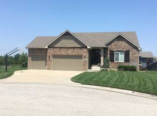 4029 N Lake Ridge Ct, Wichita, KS 67205