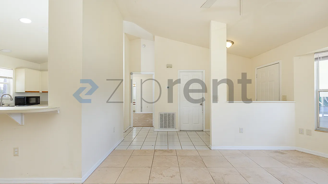 Port St John Unit 2 — Photo 3