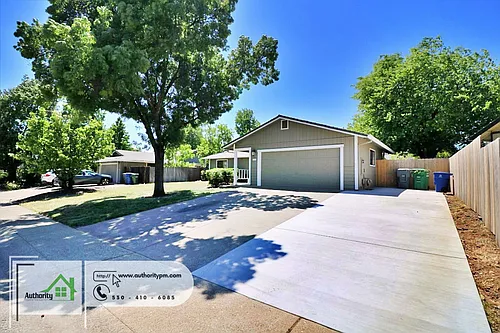 1744 Kildare Dr Photo 1