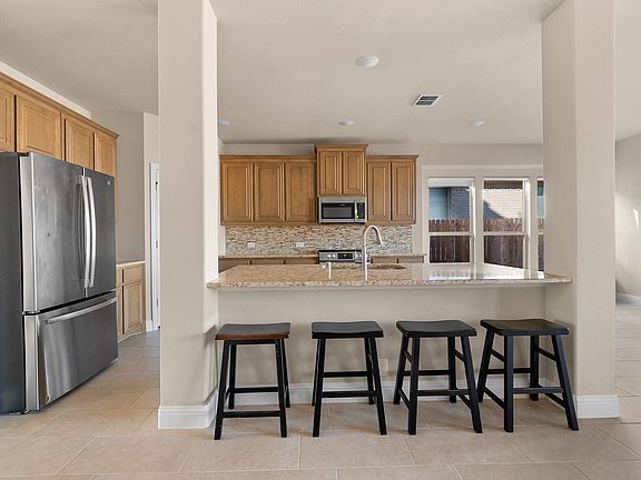 5th image of 4005 Three Forks Rd