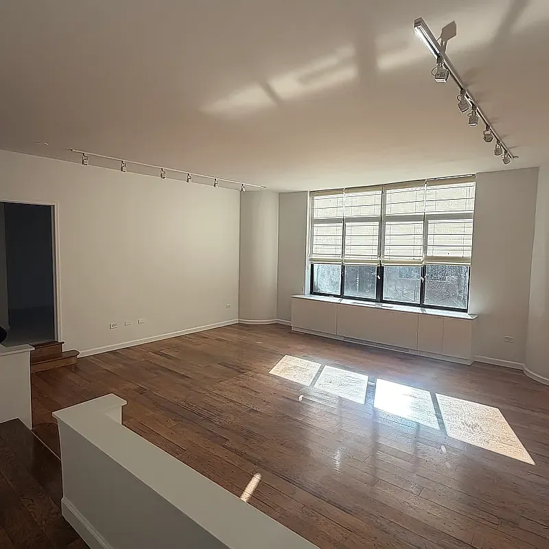 525 East 80th Street — Photo 1