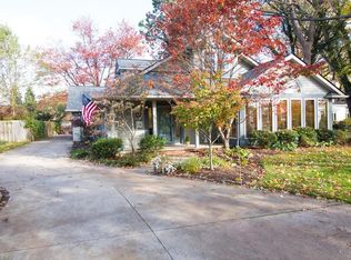 18990 Rockcliff Dr, Rocky River, OH 44116