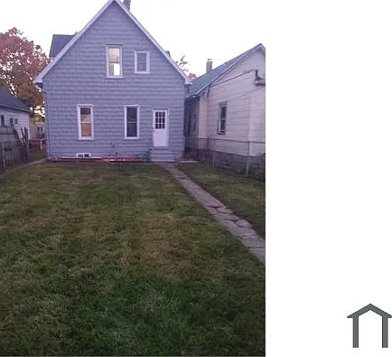 621 Raymer Blvd — Photo 4