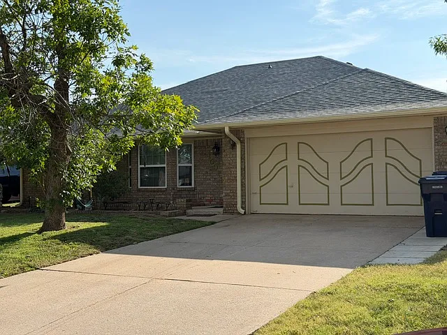 4 bed, 1681 sqft, $1,695 — Photo 1