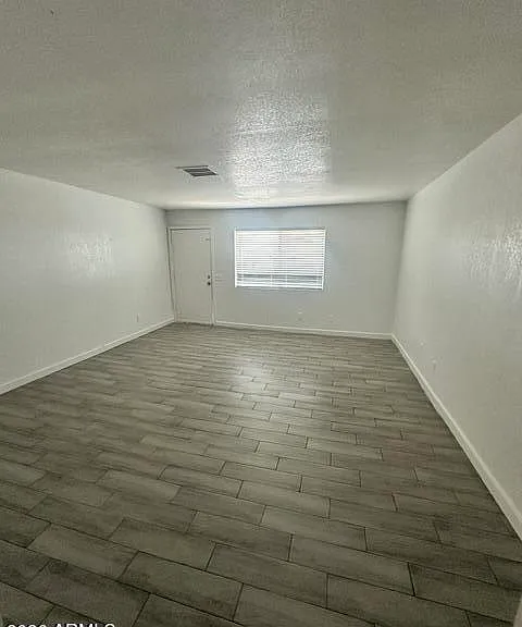 5318 W Turney Ave #3 — Photo 5
