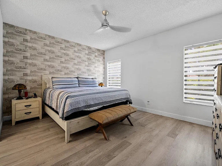 10761 Pelican Dr — Photo 10