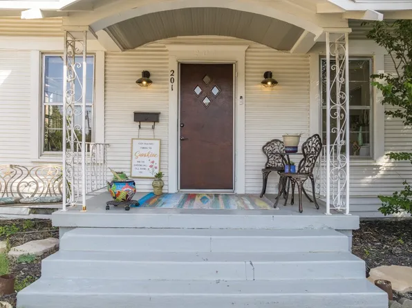 201 Country Club Rd, Hillsboro, TX 76645