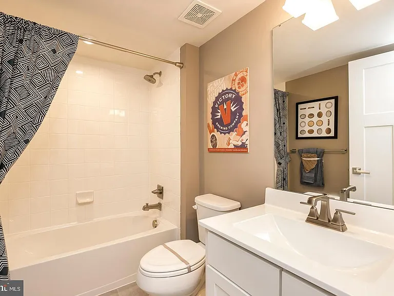 1201 Benjamin Dr — Photo 13