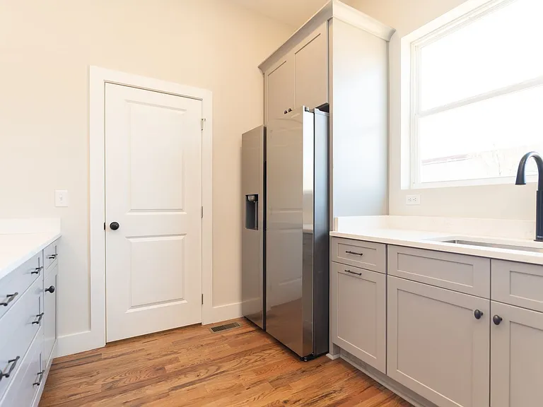 1039 Montague Pl — Photo 13