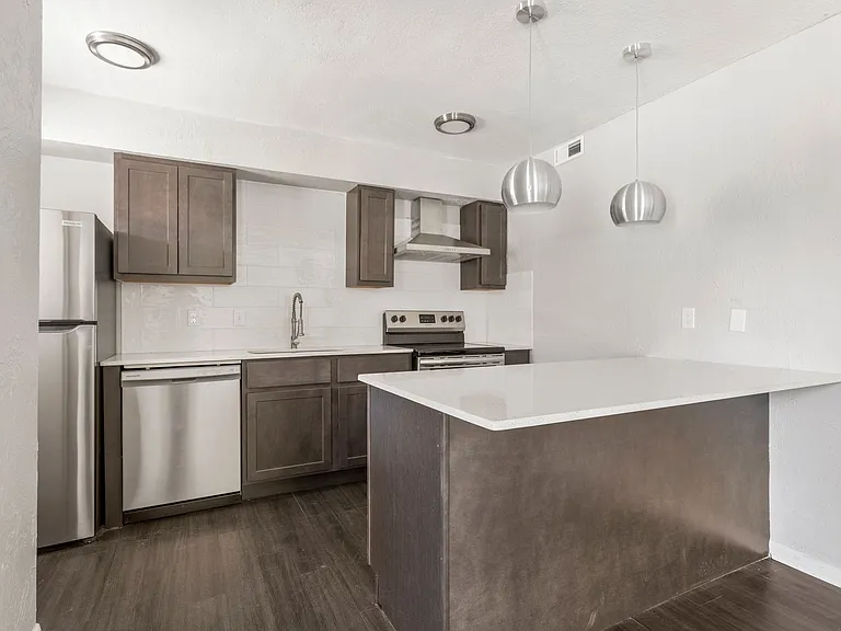 Terraces at Nichols Hills Renovated Two-Bedrooms — Photo 10