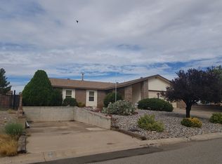 142 Pumice Loop NE, Rio Rancho, NM 87124