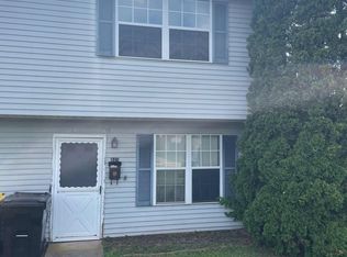 548 Colonial Dr, East Greenville, PA 18041