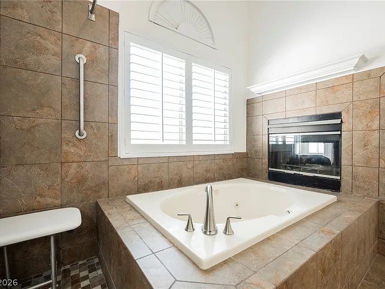 7628 Spruce Run Ct — Photo 32