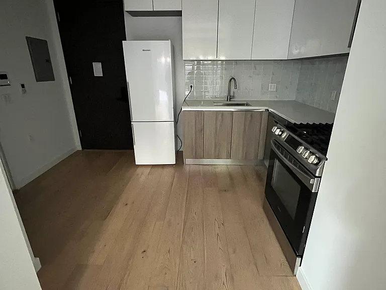 148-37 88th Ave #4F — Photo 2