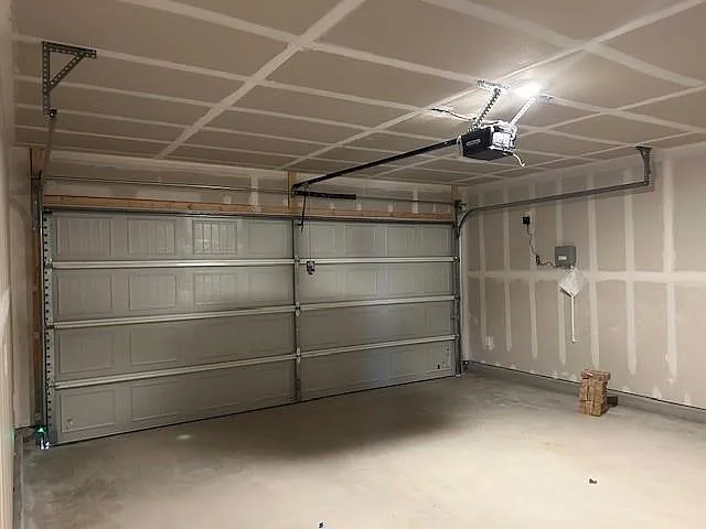 311 Darwin Pl — Photo 32