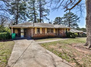 1949 Capri Dr, Decatur, GA 30032