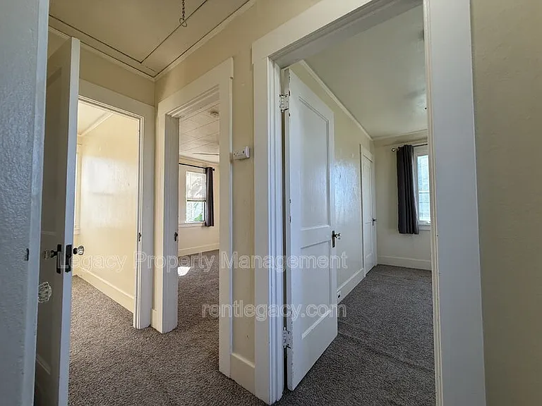 69 B St — Photo 8