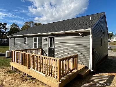 2nd image of 172 E Jefferson St