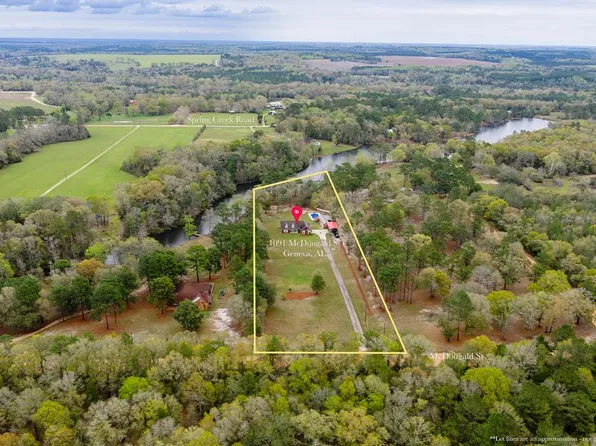 1091 McDougald St, Geneva, AL 36340