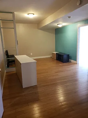 Rented by Smart NY Realty LLC | media 2