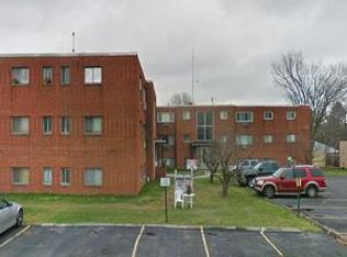 8605 Ridge Rd #A203, North Royalton, OH 44133