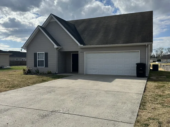 1513 Passage Dr, Murfreesboro, TN 37130