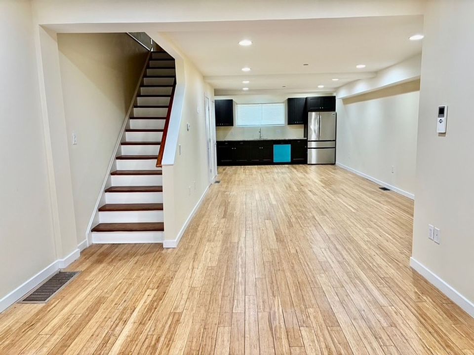 1st image of 2030 E Dauphin St