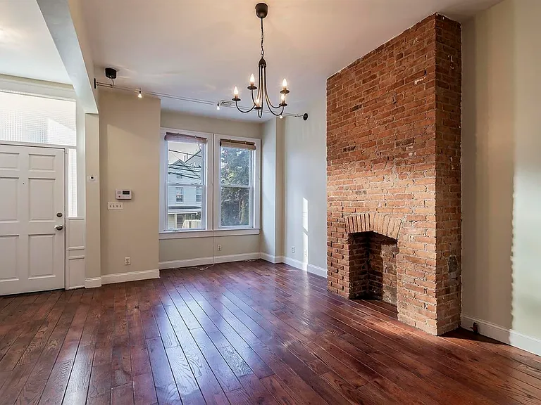 114A Cottage St #2 — Photo 4
