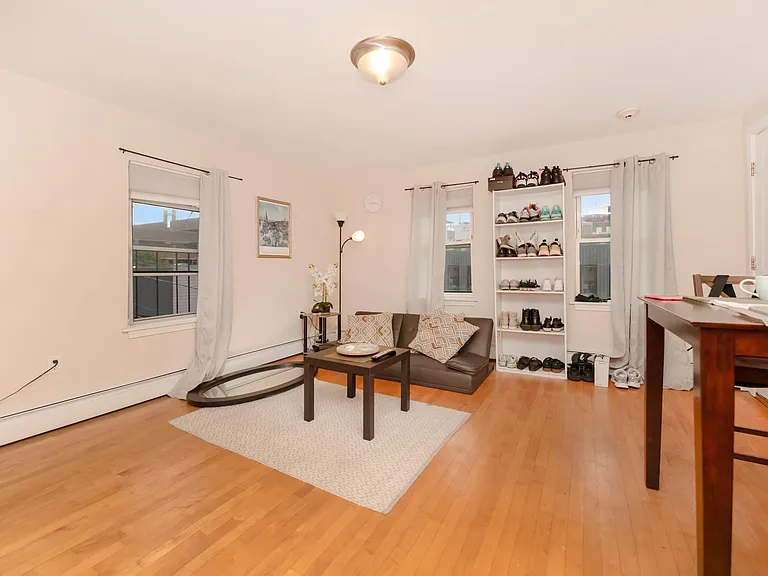 95 2nd St #6 — Photo 6